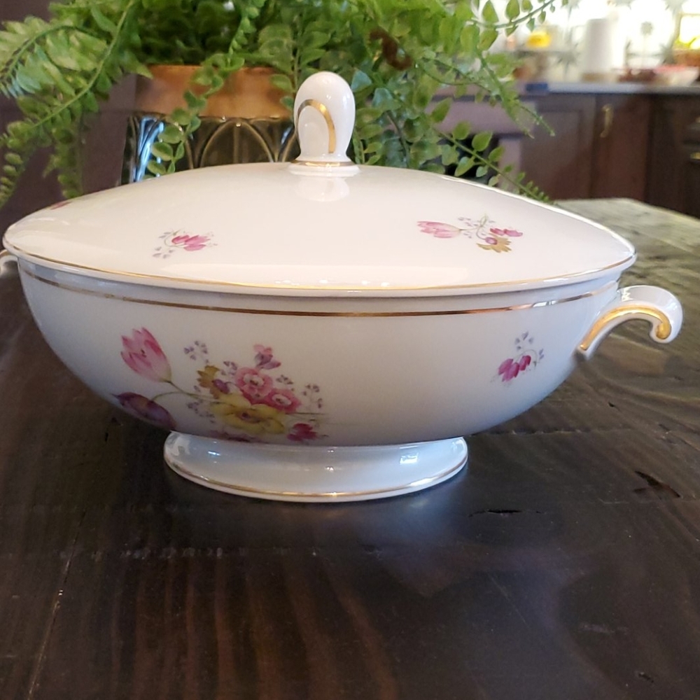 Rosenthal covered casserole Aida